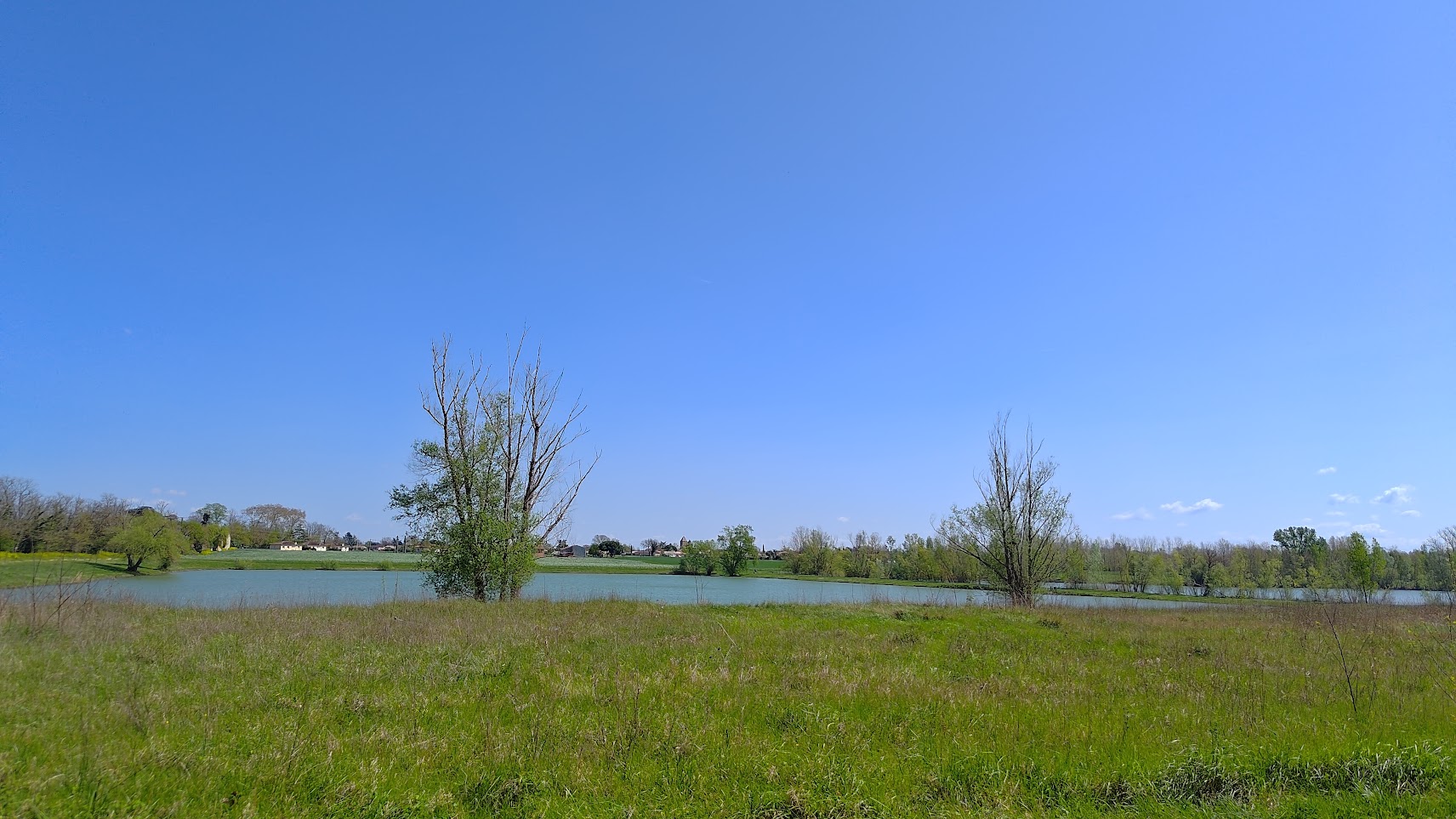 Un lac à Saint-Jory
